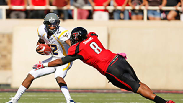 geno-smith-texas-tech-p1.jpg